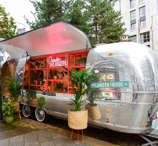 Airstream Danke Pflanzen in Germany